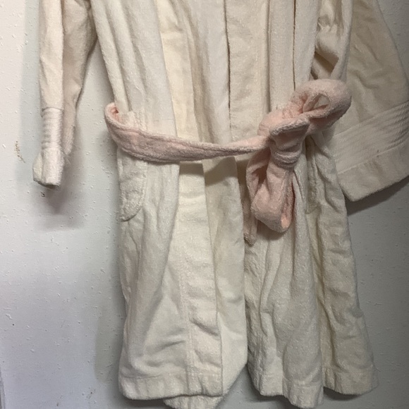 Pre loved bath robe - Picture 2 of 3